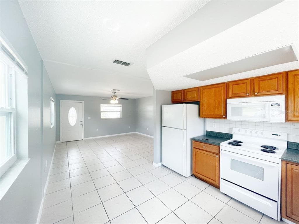 1551 SWORDBILL DRIVE, HOLIDAY, FL 34690 — zdjęcie 4