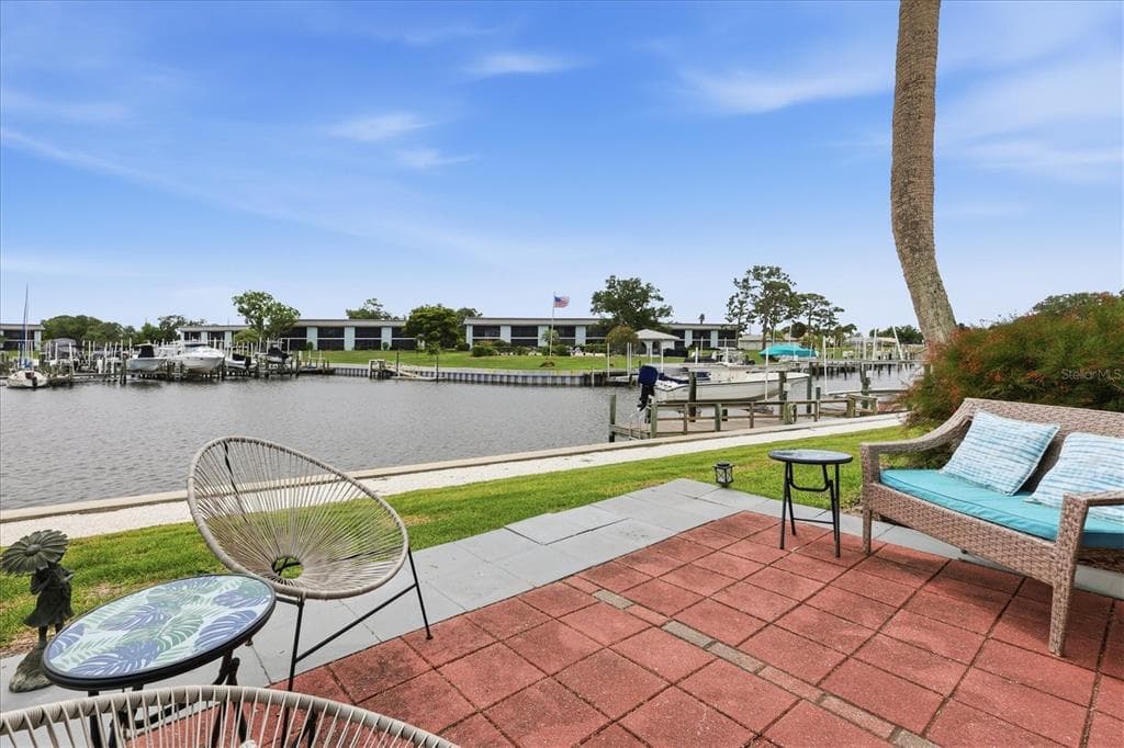 24 OAKWOOD DRIVE N # 24, ENGLEWOOD, FL 34223