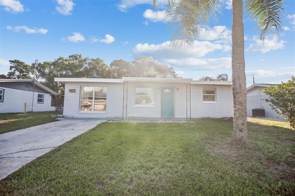 4554 NIMMER DRIVE, NEW PORT RICHEY, FL 34652