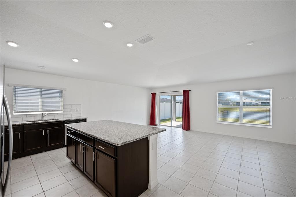 3540 74TH AVENUE CIRCLE E, SARASOTA, FL 34243 — zdjęcie 5