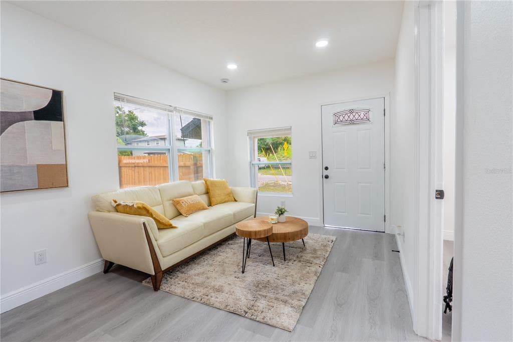 8408 N SEMINOLE AVENUE, TAMPA, FL 33604 — zdjęcie 3