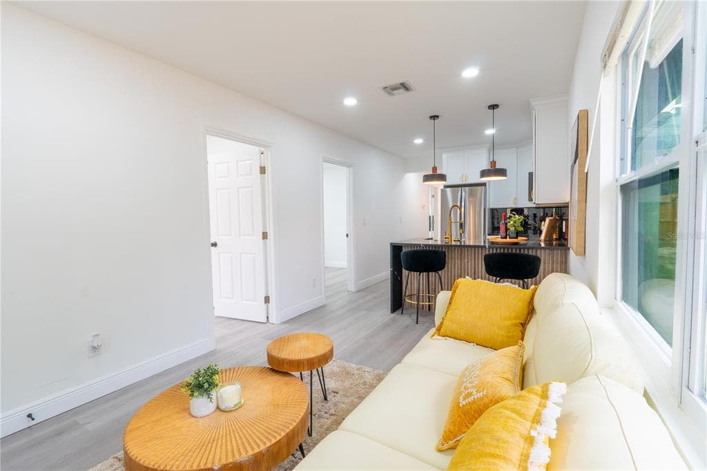 8408 N SEMINOLE AVENUE, TAMPA, FL 33604 — zdjęcie 4