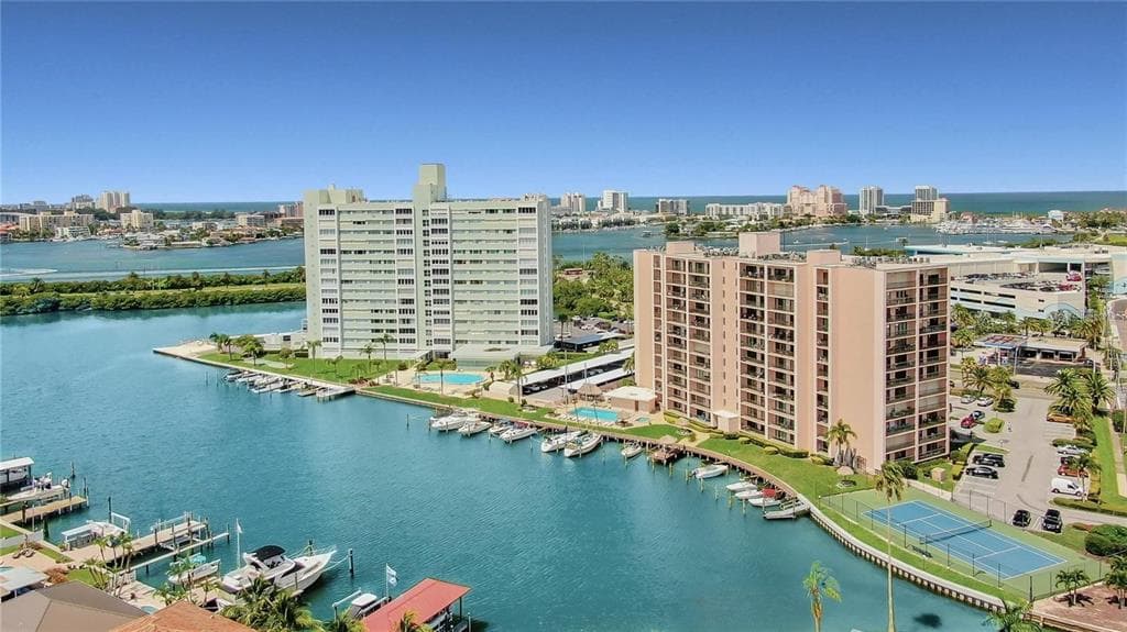 51 ISLAND WAY # 104, CLEARWATER BEACH, FL 33767