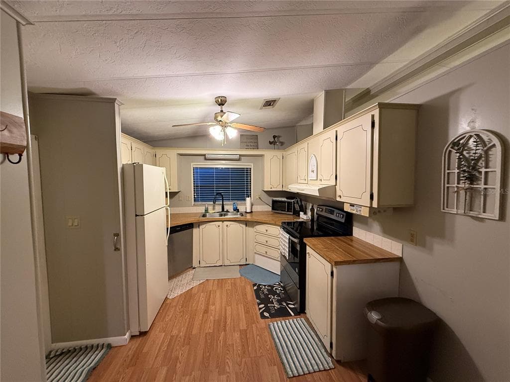 101 CYPRESS ROAD, WILDWOOD, FL 34785 — zdjęcie 4