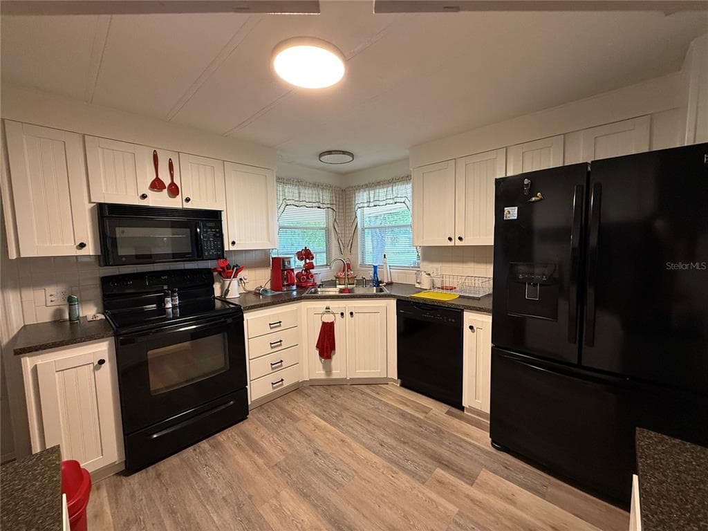 24 N BOBWHITE ROAD, WILDWOOD, FL 34785 — zdjęcie 3