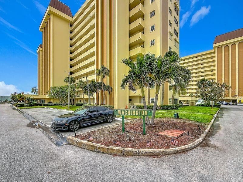 4550 COVE CIRCLE # 302, ST PETERSBURG, FL 33708 — zdjęcie 4