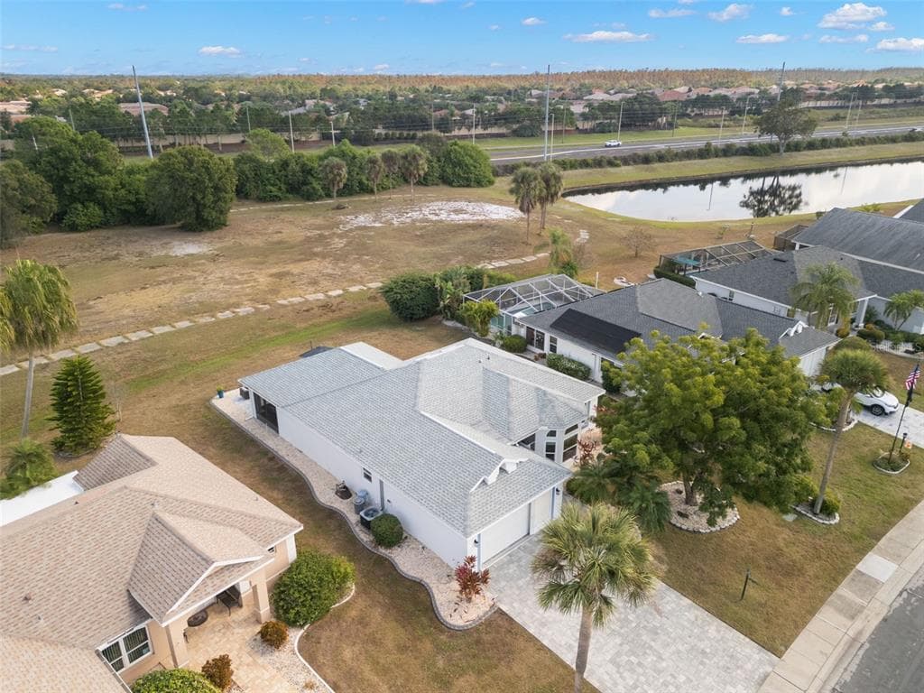 1911 E DEL WEBB BOULEVARD, SUN CITY CENTER, FL 33573 — zdjęcie 2