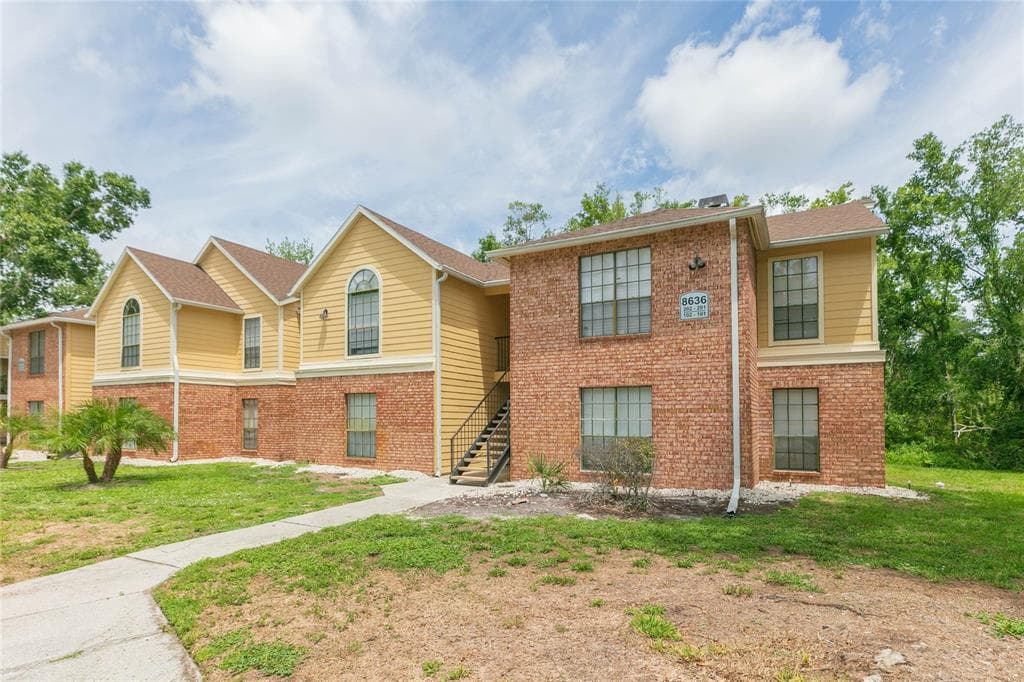 8636 MALLARD RESERVE DRIVE # 201, TAMPA, FL 33614