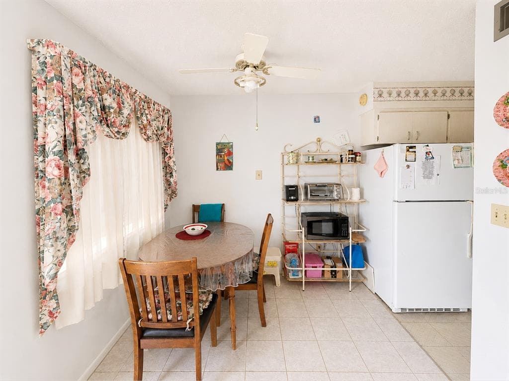 250 ROSERY ROAD NW # 328, LARGO, FL 33770 — zdjęcie 4