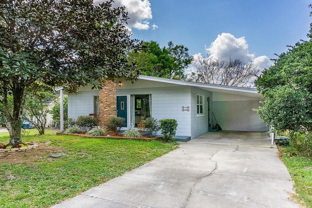 11 S UNIVERSITY CIRCLE, DELAND, FL 32724