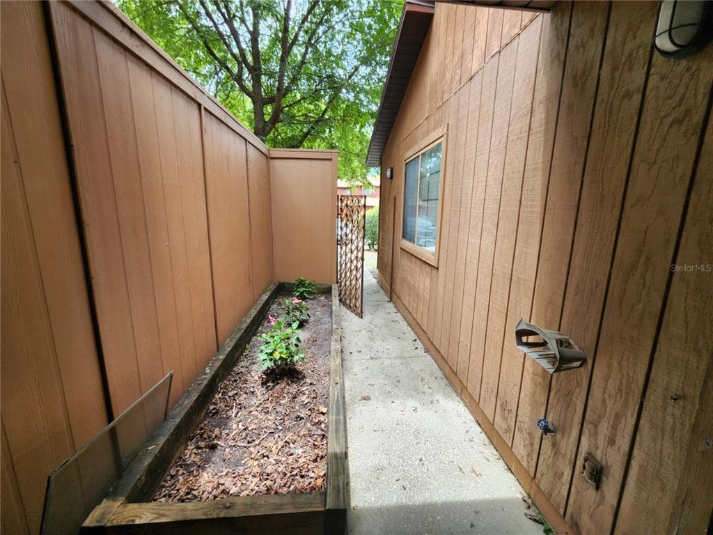 823 SW 58TH TERRACE, GAINESVILLE, FL 32607 — zdjęcie 3