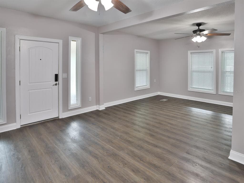 3016 N MARYLAND AVENUE, PLANT CITY, FL 33563 — zdjęcie 3