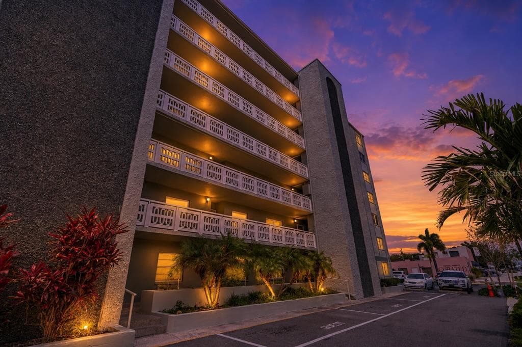 7321 CENTRAL AVENUE # 407, ST PETERSBURG, FL 33710