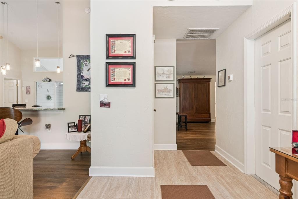 10525 SW 55TH PLACE, GAINESVILLE, FL 32608 — zdjęcie 5