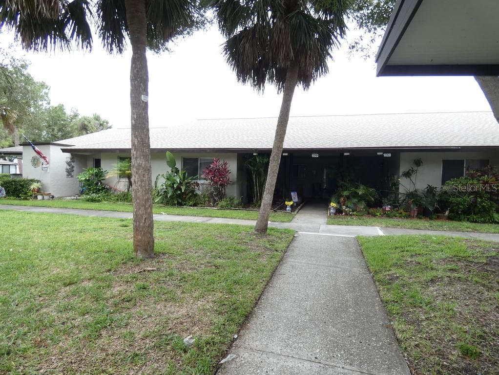 1024 10TH CIRCLE SE, LARGO, FL 33771