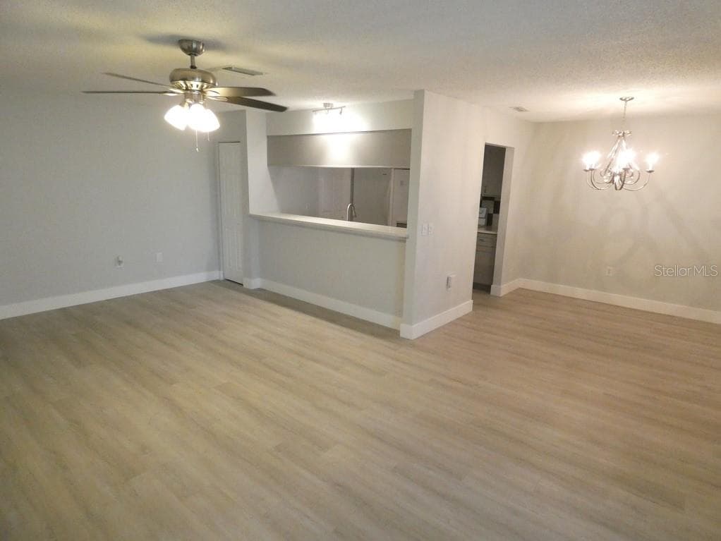 1024 10TH CIRCLE SE, LARGO, FL 33771 — zdjęcie 5
