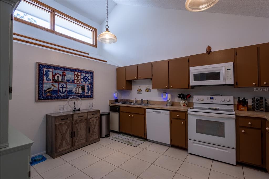 7913 PINEGLEN COURT # 34, SARASOTA, FL 34238 — zdjęcie 2