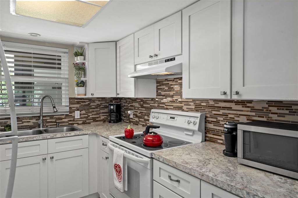 4101 PASSPORT LANE # 202, NEW PORT RICHEY, FL 34653 — zdjęcie 5