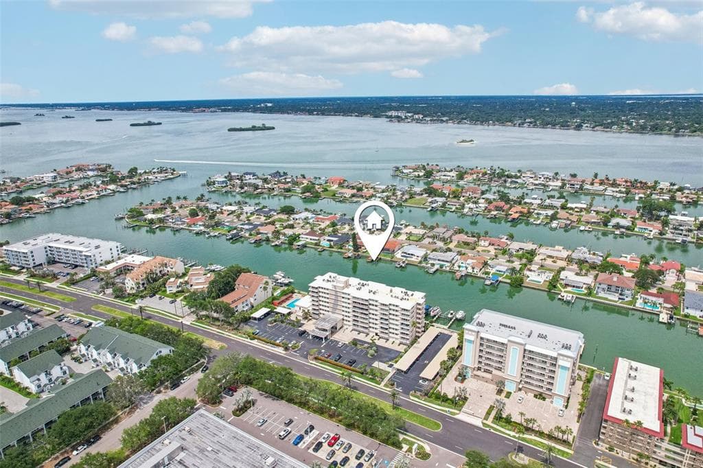 223 ISLAND WAY # 4C, CLEARWATER BEACH, FL 33767