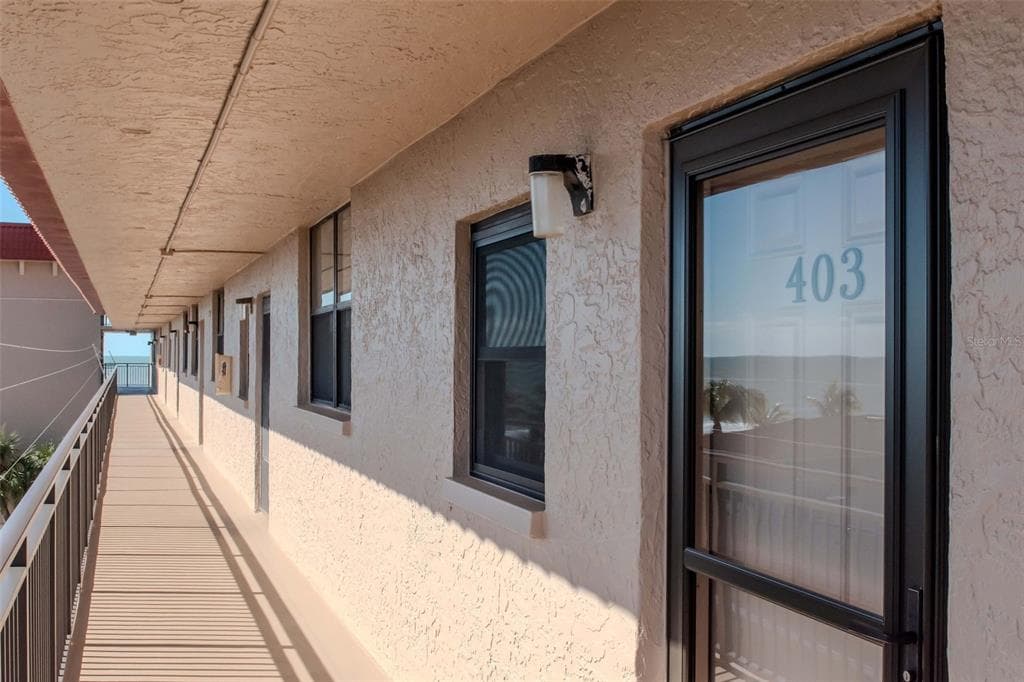 17580 GULF BOULEVARD # 403, REDINGTON SHORES, FL 33708 — zdjęcie 5