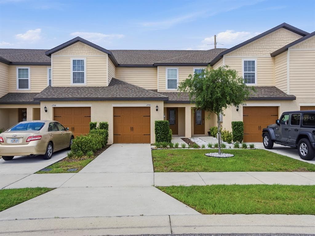1730 WYNFORD CIRCLE, TAVARES, FL 32778