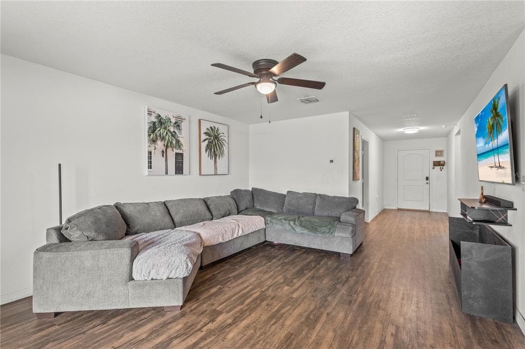1731 CHATHAM GREEN CIRCLE, RUSKIN, FL 33570 — zdjęcie 5