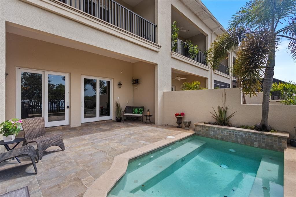 1008 PASEO DEL RIO NE, ST PETERSBURG, FL 33702 — zdjęcie 3