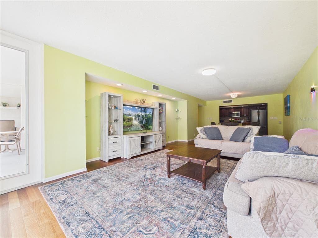 1400 GULF BOULEVARD # 212, CLEARWATER BEACH, FL 33767 — zdjęcie 4