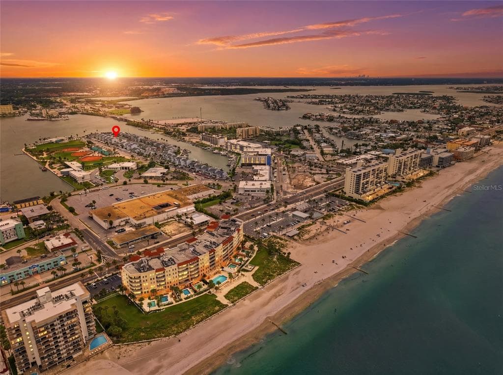 320 MEDALLION BOULEVARD # H, MADEIRA BEACH, FL 33708 — zdjęcie 2