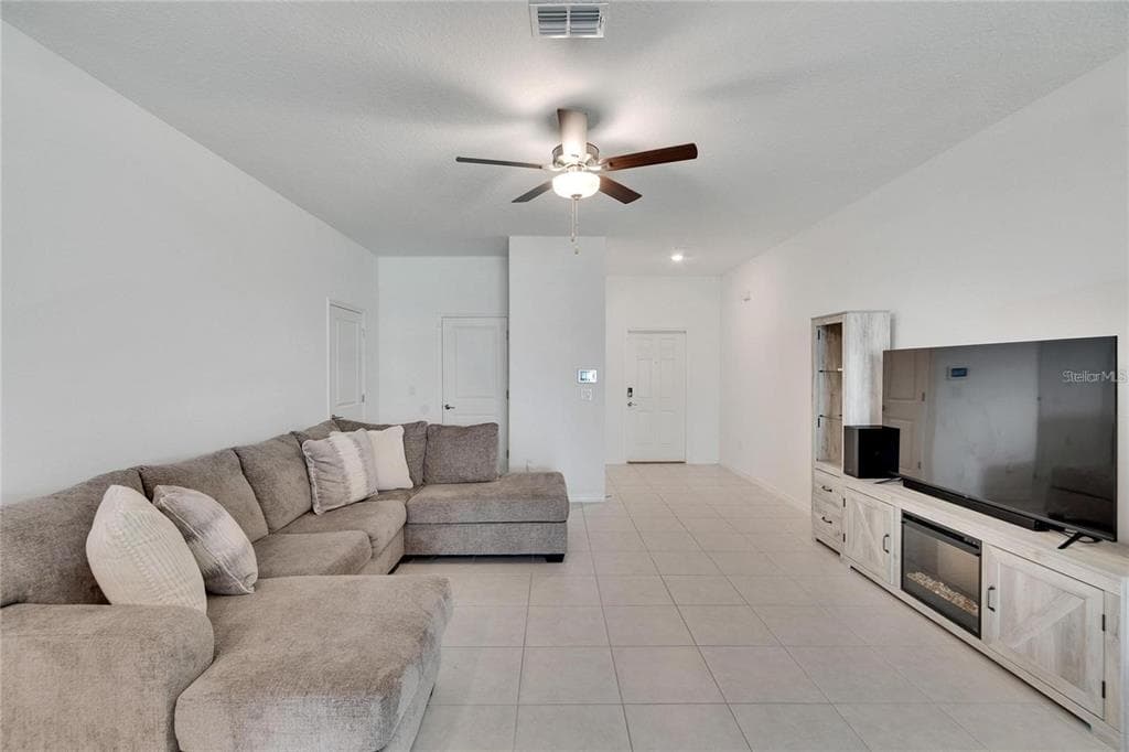 14444 EDITORS NOTE STREET, SUN CITY CENTER, FL 33573 — zdjęcie 5