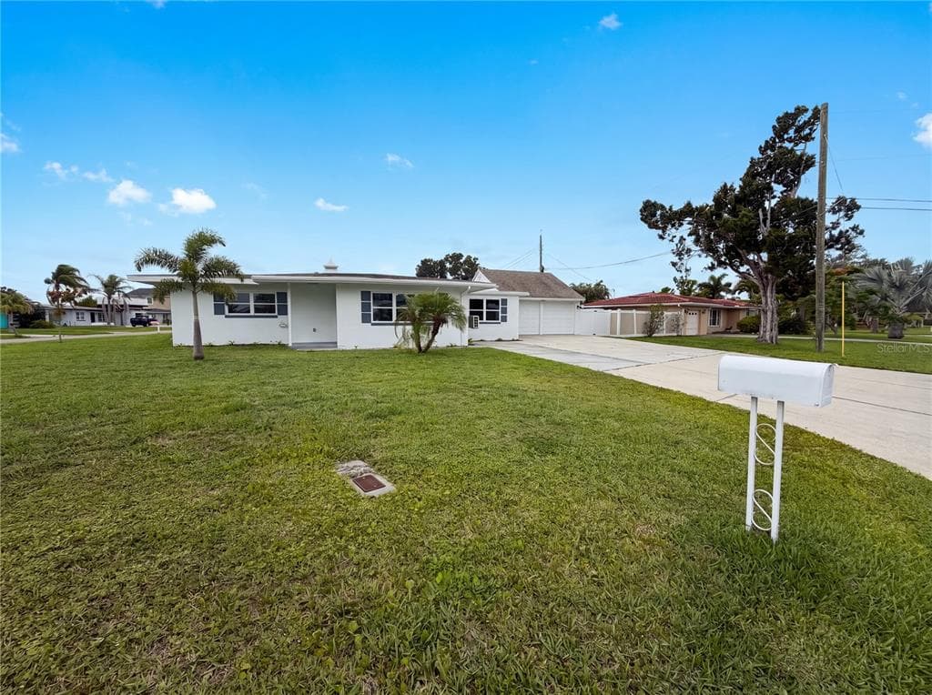 567 BAYWOOD DRIVE N, DUNEDIN, FL 34698
