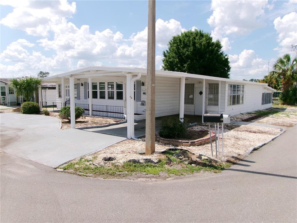 35055 DALE AVENUE, ZEPHYRHILLS, FL 33541 — zdjęcie 4