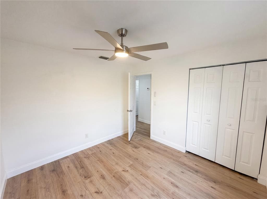 845 40TH AVENUE S, ST PETERSBURG, FL 33705 — zdjęcie 4
