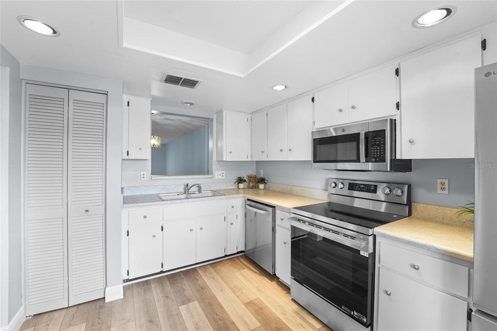 3351 STONEHAVEN COURT W # C, PALM HARBOR, FL 34684 — zdjęcie 4