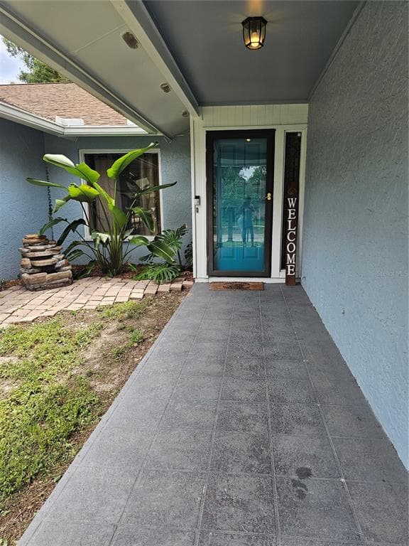 18322 SWAN LAKE DRIVE, LUTZ, FL 33549 — zdjęcie 2