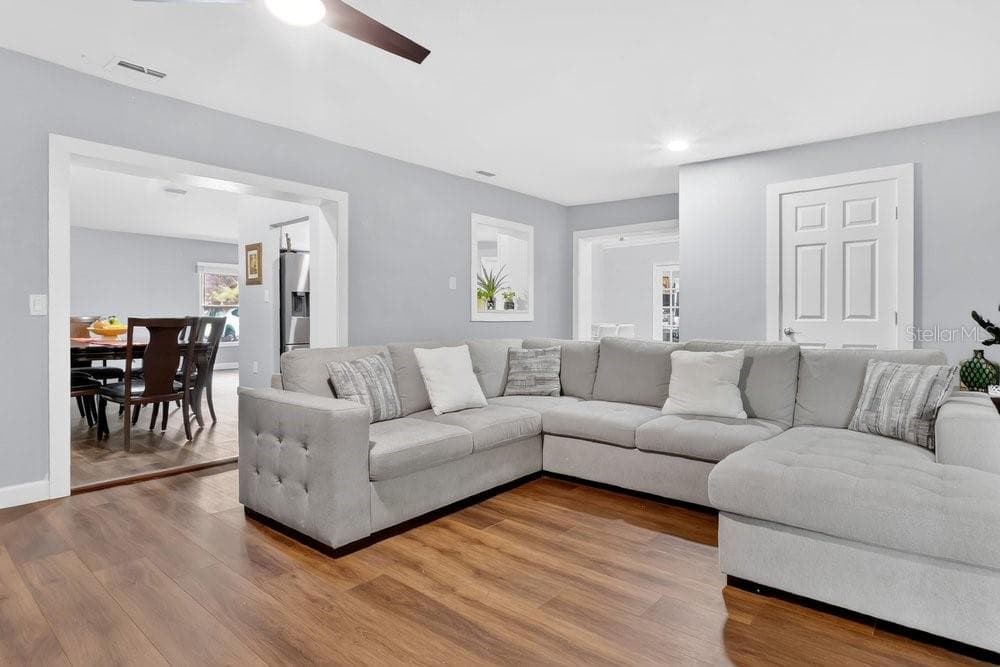 1092 W RIVIERA BOULEVARD, OVIEDO, FL 32765 — zdjęcie 2