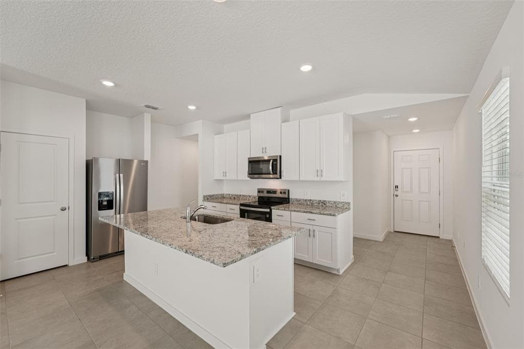 104 WANDERING CREEK WAY, PALM COAST, FL 32164 — zdjęcie 2