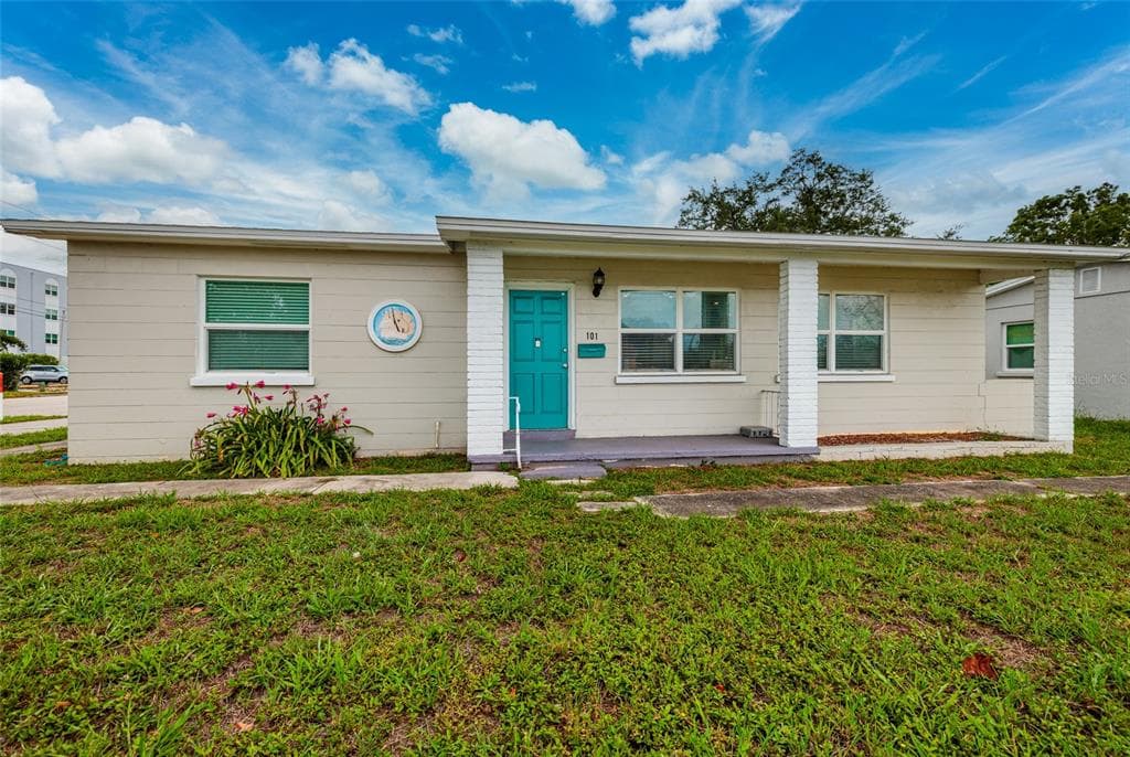 101 40TH AVENUE NE, ST PETERSBURG, FL 33703