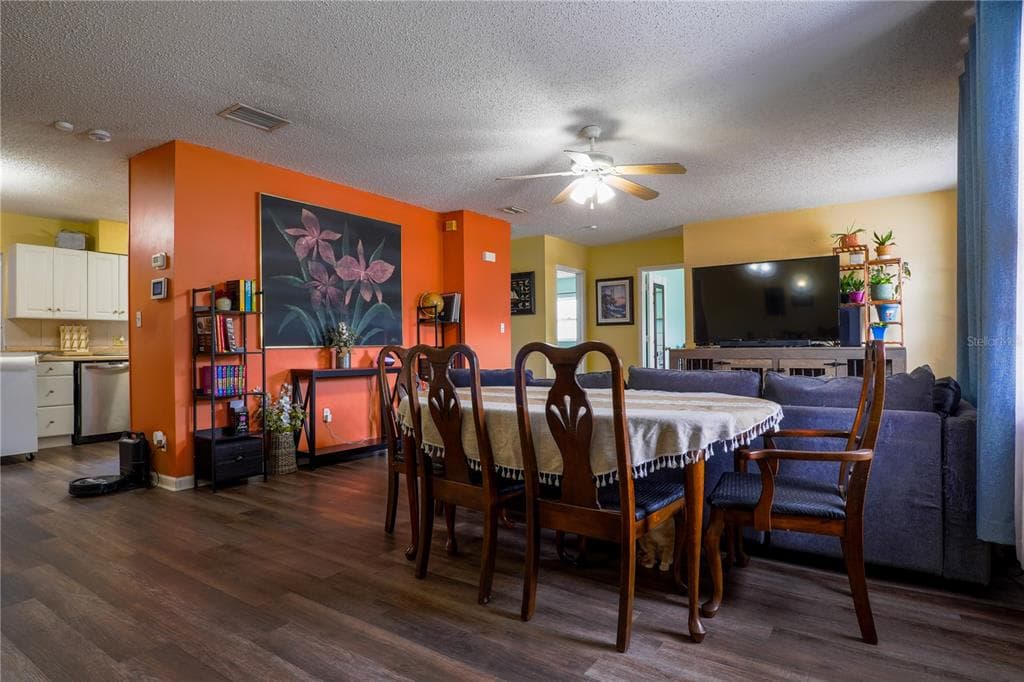 737 52ND AVENUE S, ST PETERSBURG, FL 33705 — zdjęcie 3