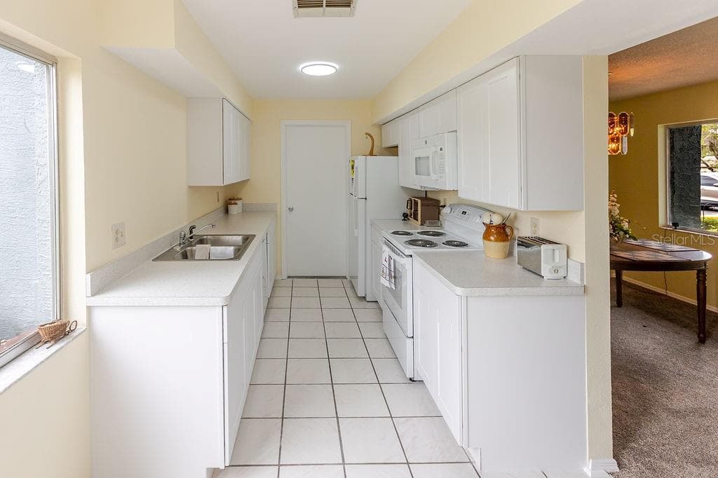 7560 ST ANDREWS BOULEVARD # 7560, WEEKI WACHEE, FL 34613 — zdjęcie 2