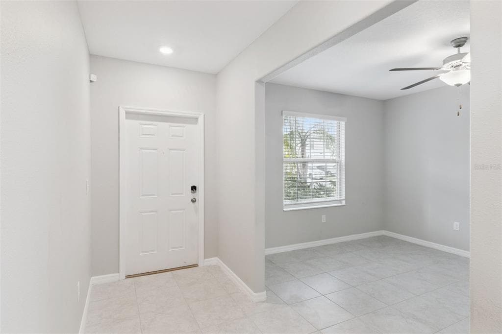 4918 WILD SENNA BOULEVARD, TAMPA, FL 33619 — zdjęcie 3