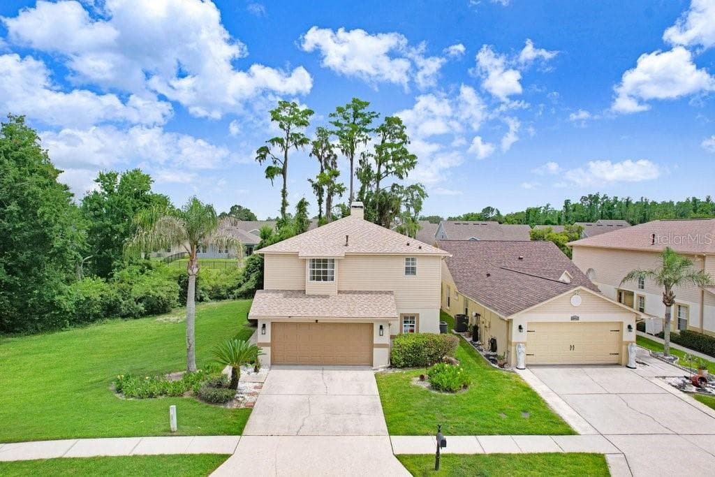 6049 GENTLE BEN CIRCLE, WESLEY CHAPEL, FL 33544