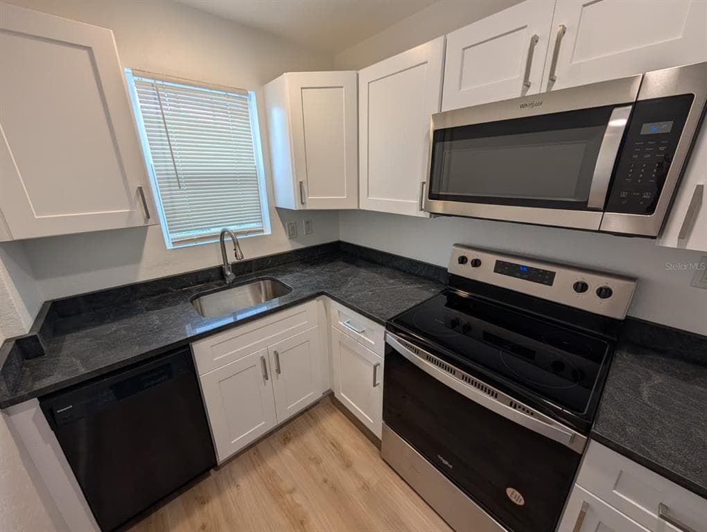 1834 28TH AVENUE N, ST PETERSBURG, FL 33713 — zdjęcie 3