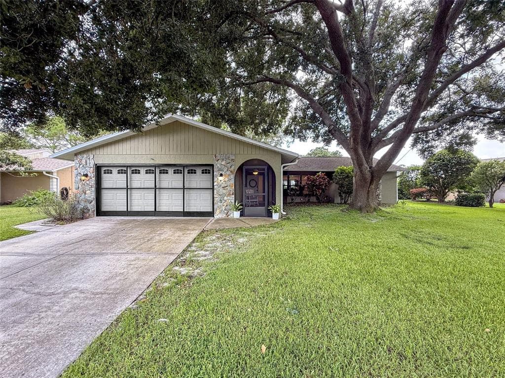 3711 ERIN BROOK DR, NEW PORT RICHEY, FL 34655