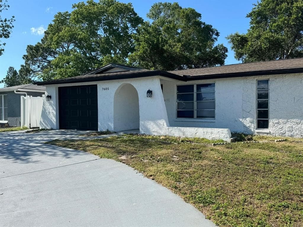 7605 EMBASSY BOULEVARD, PORT RICHEY, FL 34668 — zdjęcie 2