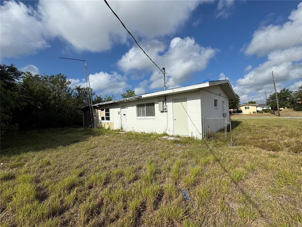 325 TIMBRUCE LANE NW, PORT CHARLOTTE, FL 33952 — zdjęcie 3
