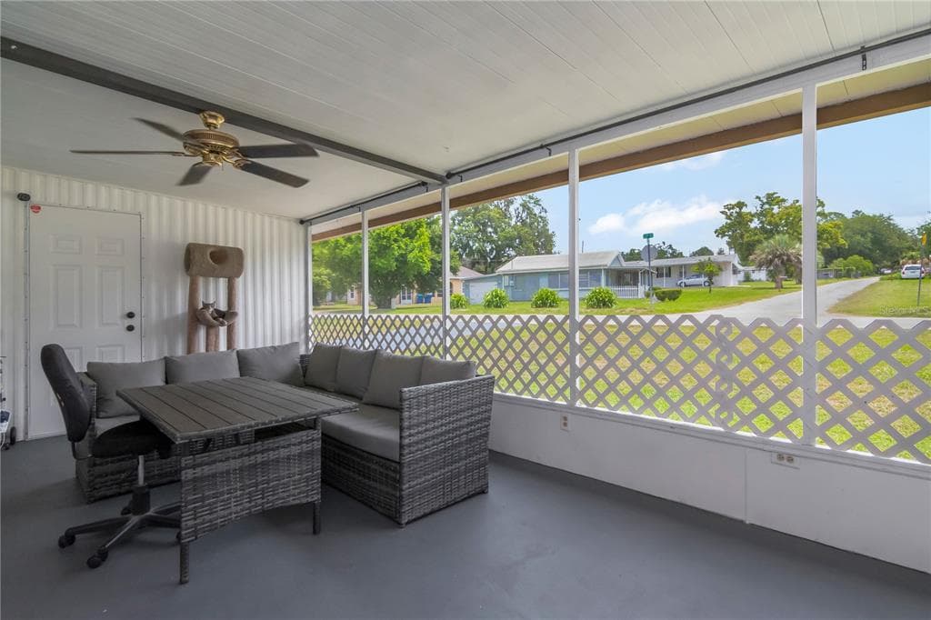 39219 OLA AVENUE, ZEPHYRHILLS, FL 33542 — zdjęcie 5