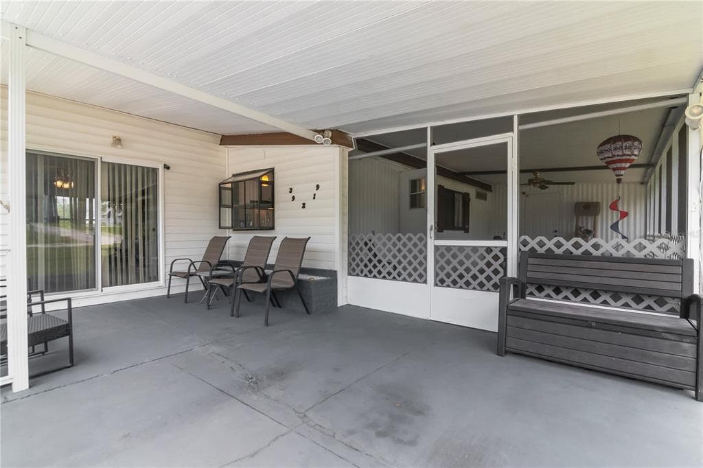 39219 OLA AVENUE, ZEPHYRHILLS, FL 33542 — zdjęcie 4