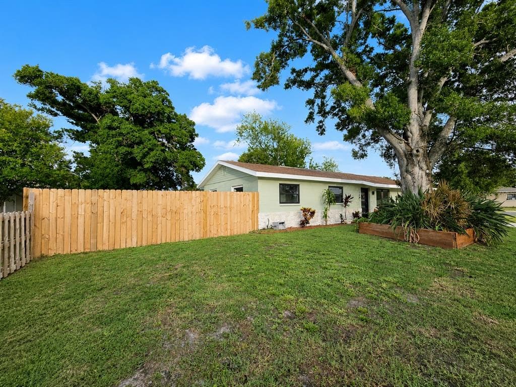 7001 59TH STREET N, PINELLAS PARK, FL 33781 — zdjęcie 2