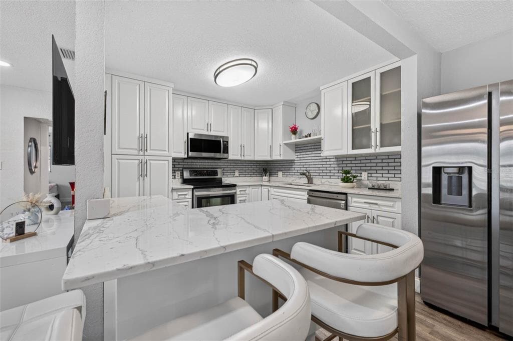 3164 52ND WAY N, ST PETERSBURG, FL 33710 — zdjęcie 5
